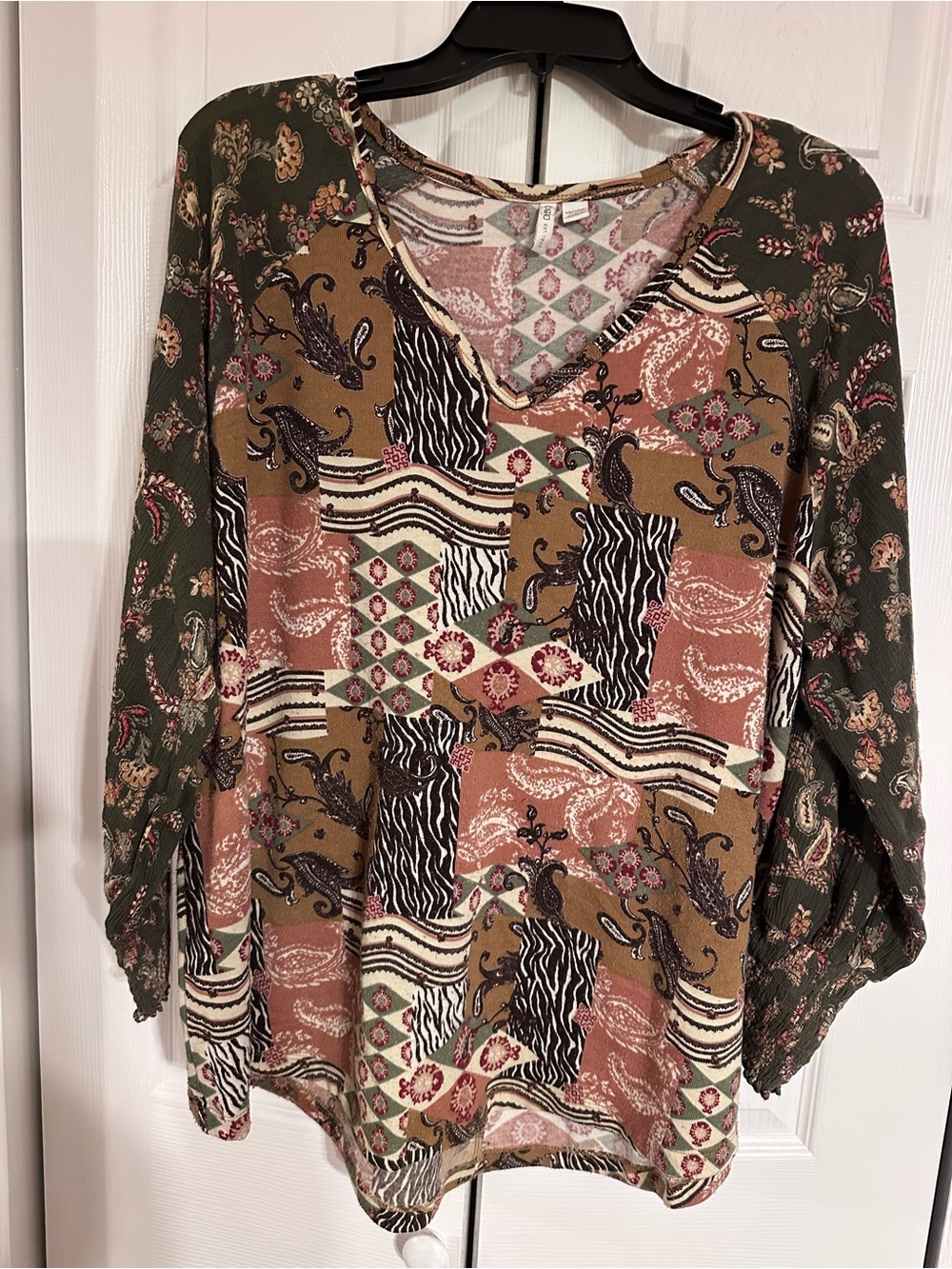 Cato Woven Patchwork V-Neck Women's Top - Olive Multi Size 18/20
